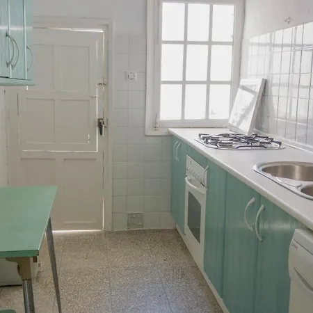 Apartamento Amplio Con Magnificas Vista A 6 Metros De La Playa *